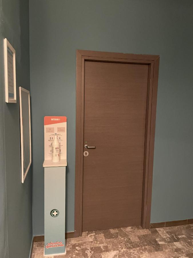 Interno1 Bari Policlinico Hotel Eksteriør billede